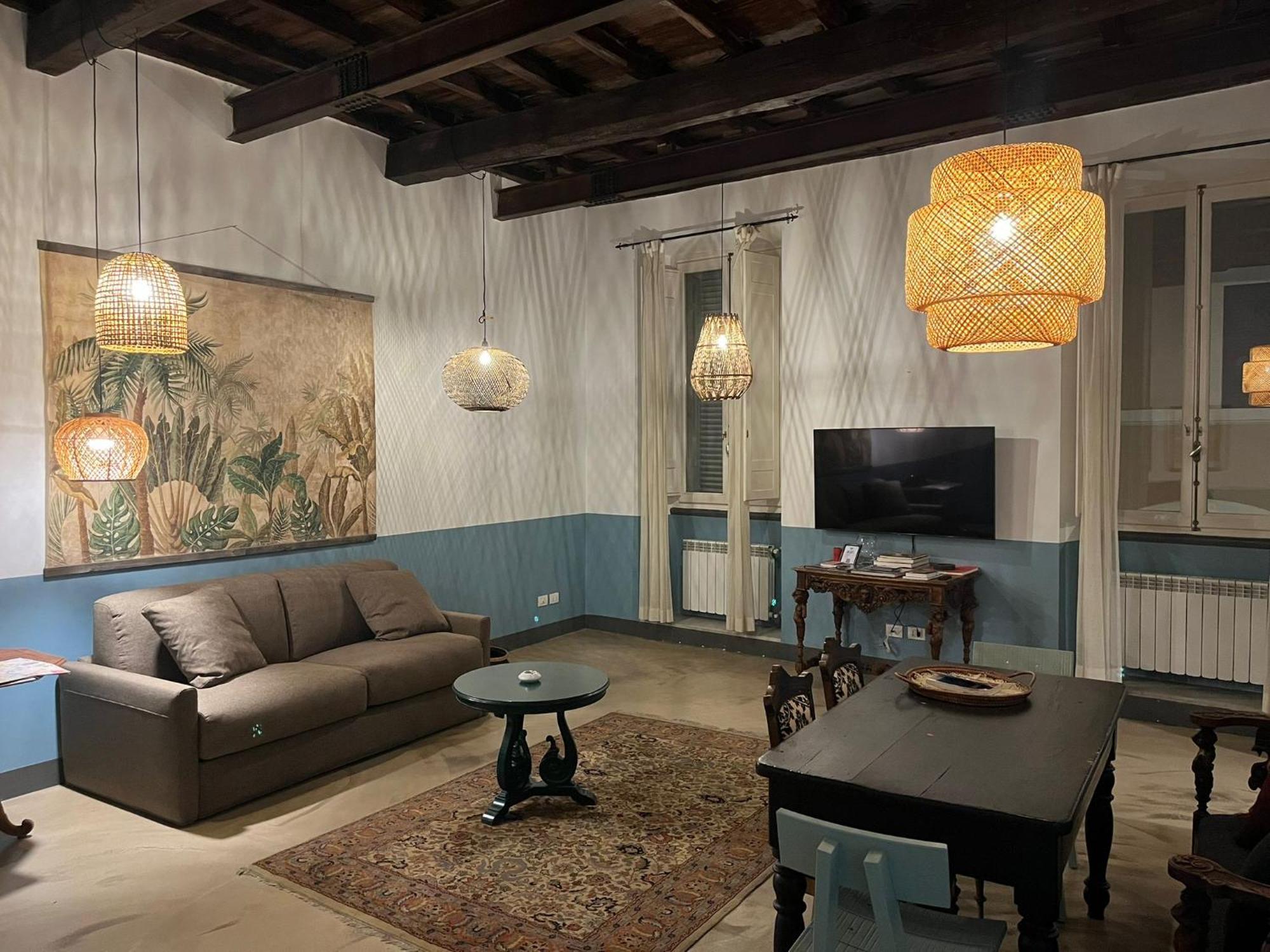 Appartamento Charming In Monti, Steps To Colosseum Roma